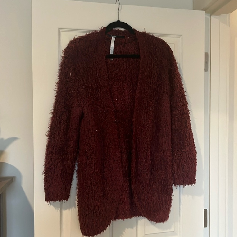 Kensie Maroon cardigan sweater. Size medium. Good condition.